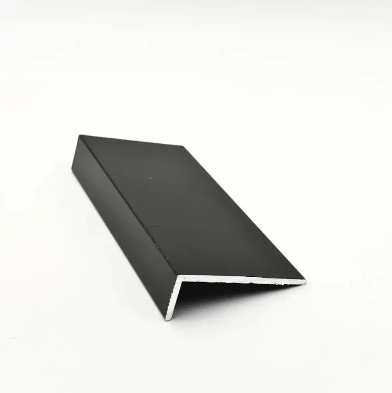 ALUM. ANGLE 1 x 3 x 1/8 @ 20' - Bronze image