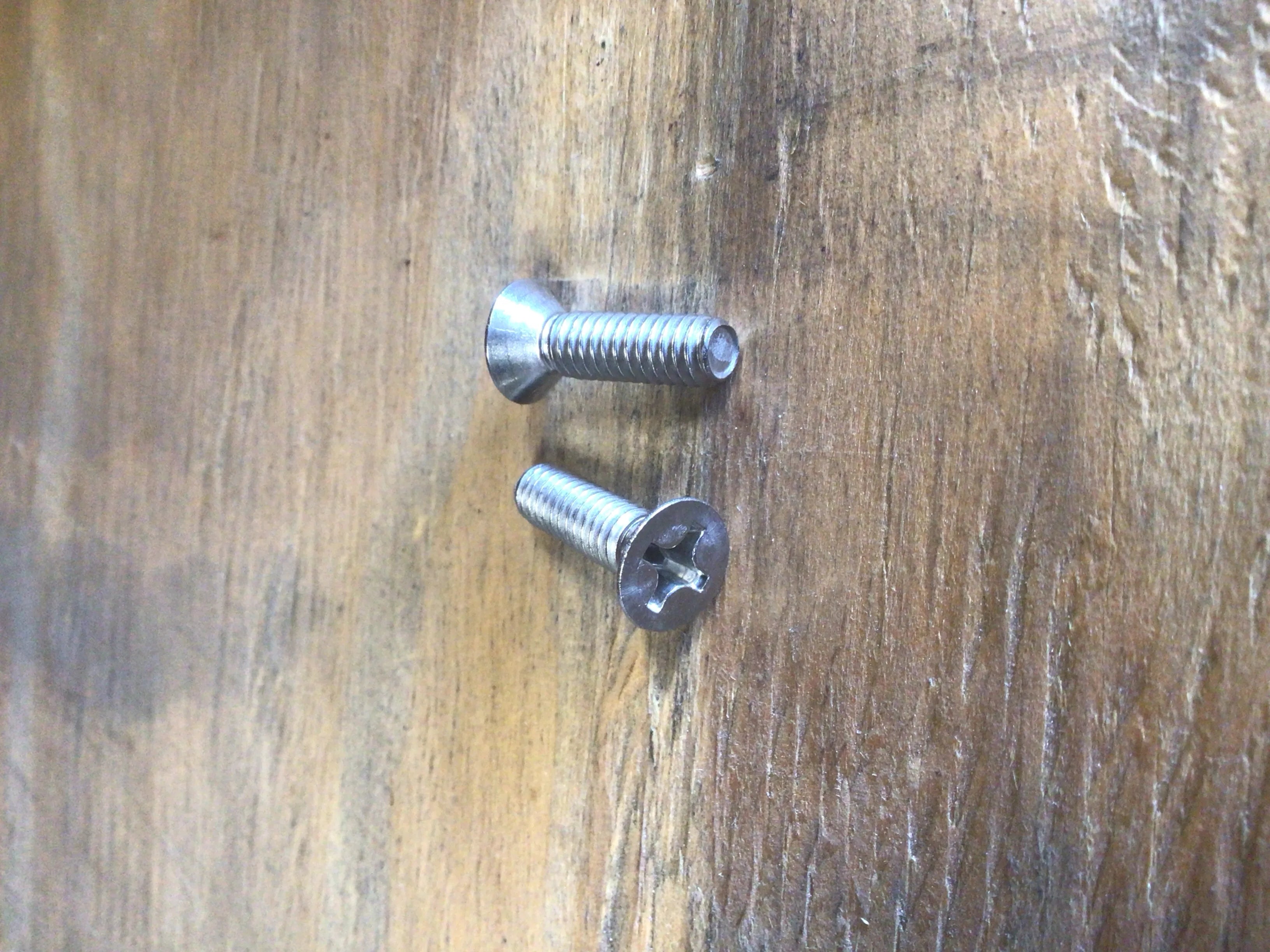 SCREW -FLAT PHIL 12-24 X 3/4" ss (sp endcap to bracket) image 0